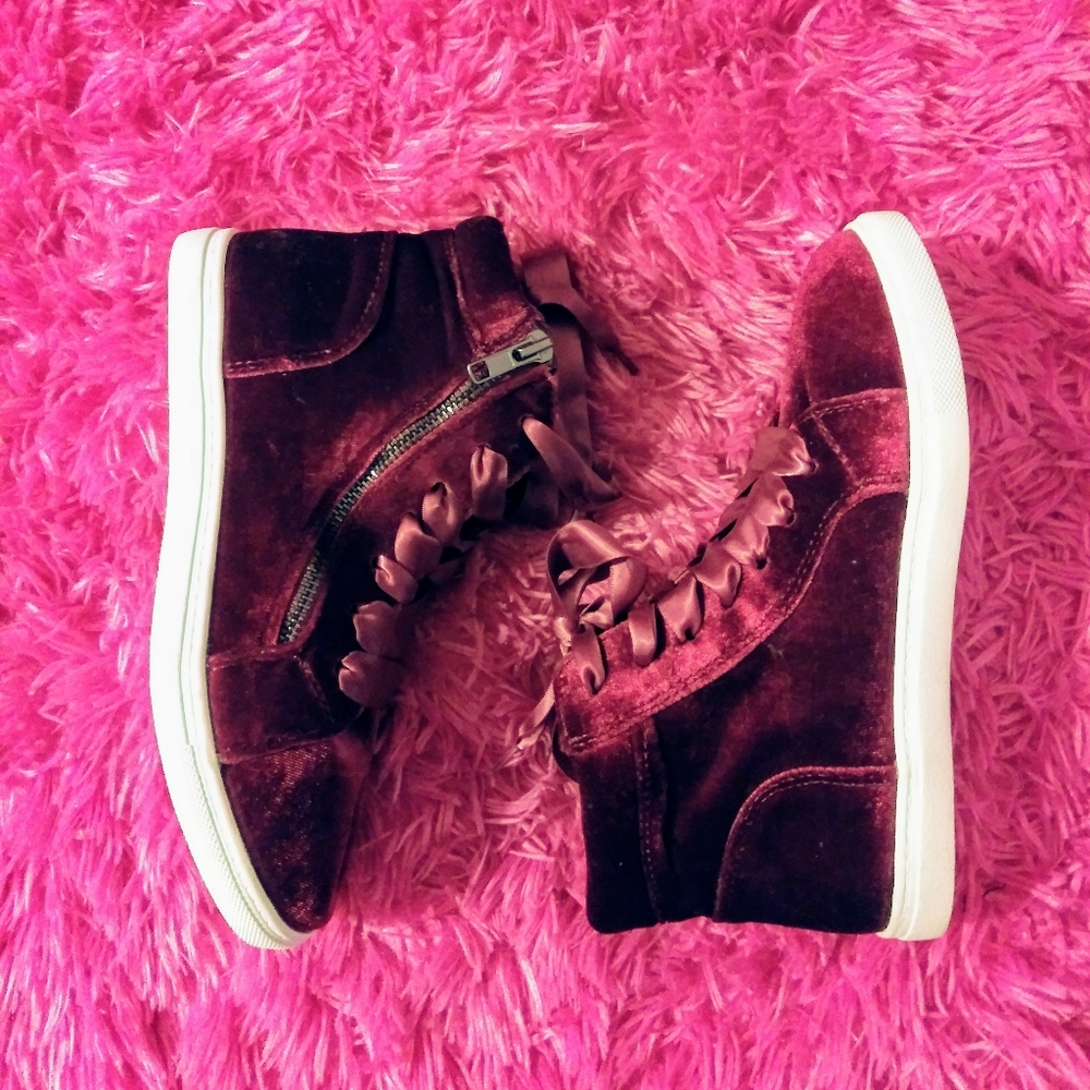 Kid's Sorbet Velvet Fashion Sneaker